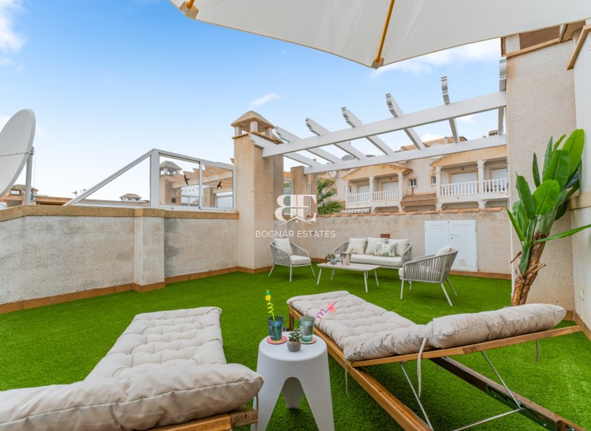 Herverkoop - Herenhuis -
Orihuela Costa - Villamartín