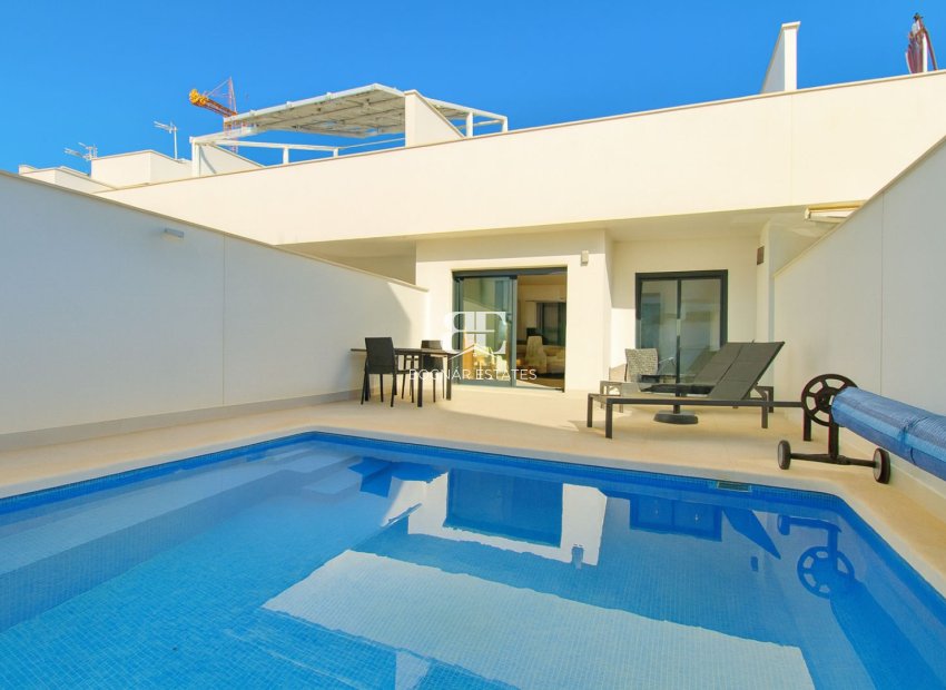 Herverkoop - Herenhuis -
Pilar de la Horadada