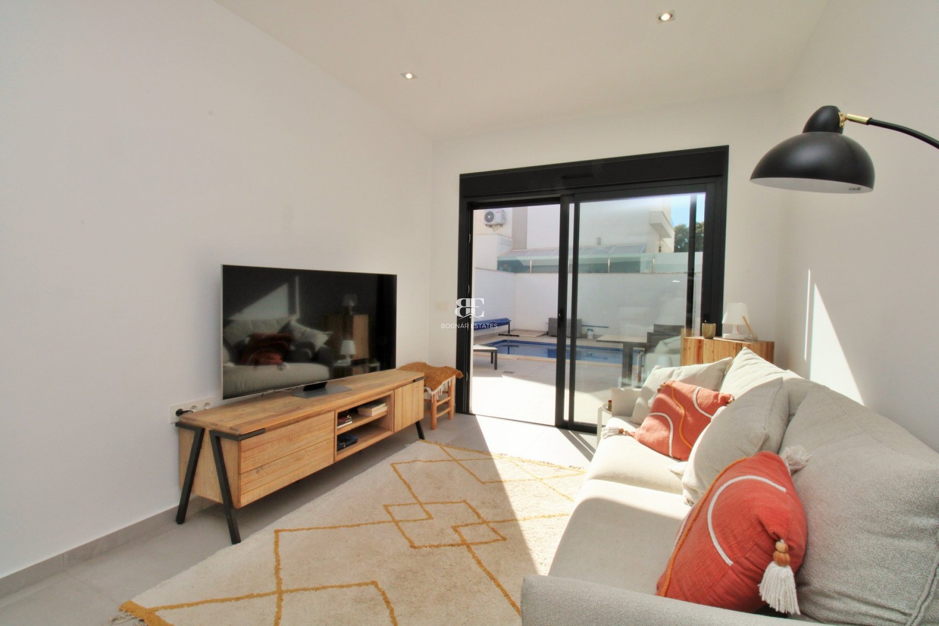 Herverkoop - Herenhuis -
Pilar de la Horadada