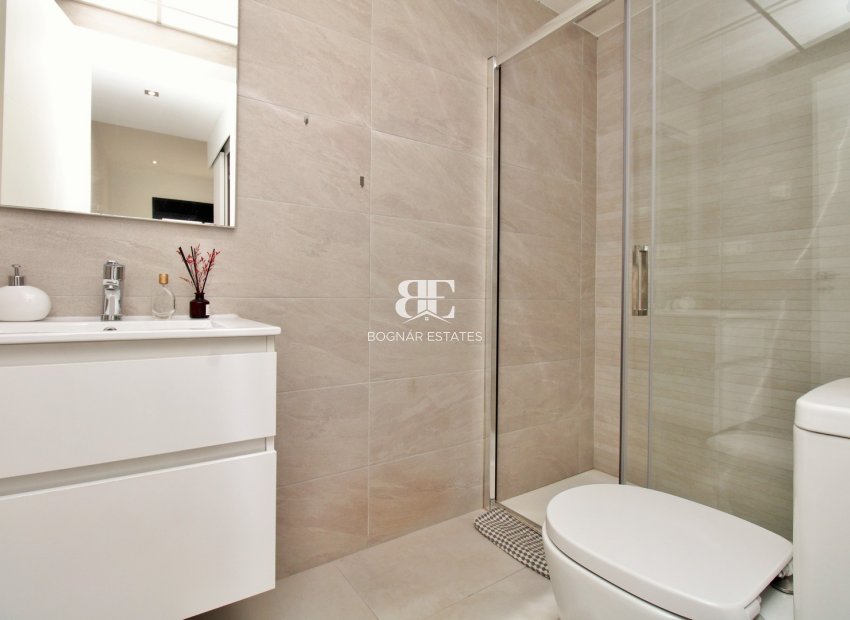 Herverkoop - Herenhuis -
Pilar de la Horadada