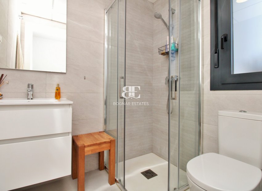 Herverkoop - Herenhuis -
Pilar de la Horadada