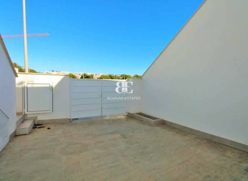 Herverkoop - Herenhuis -
Pilar de la Horadada