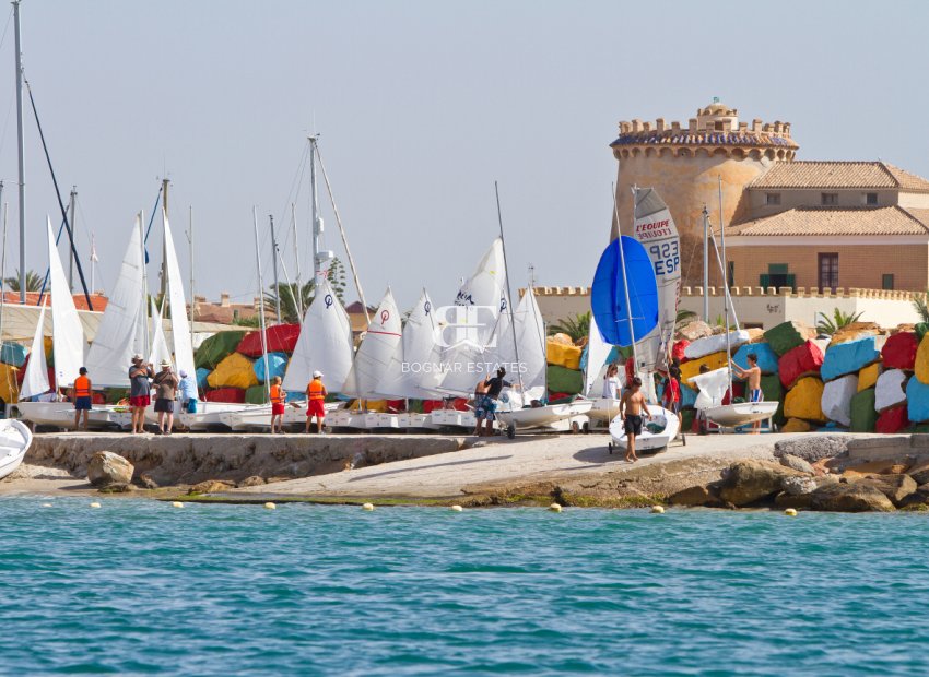 Herverkoop - Herenhuis -
Pilar de la Horadada