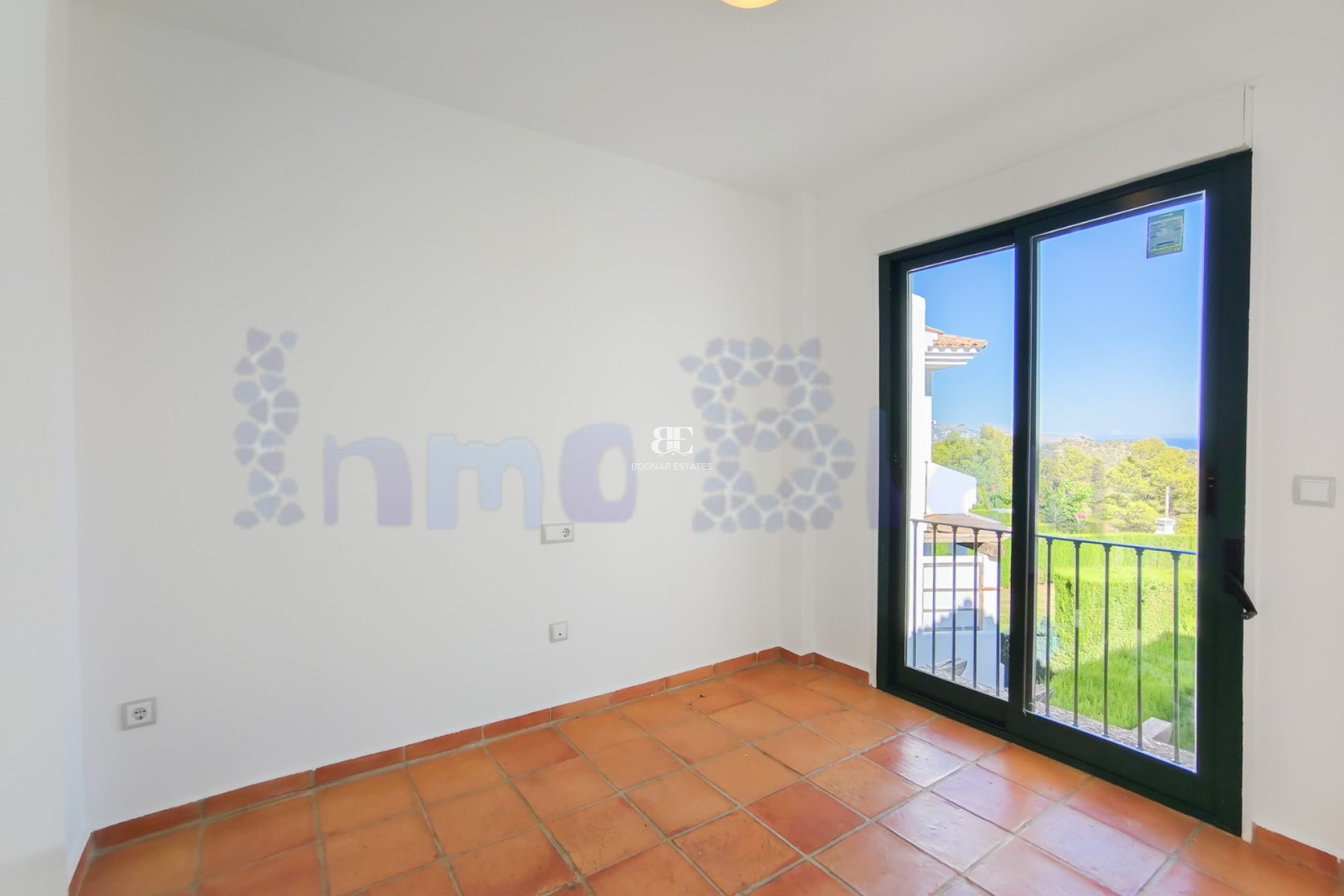 Herverkoop - Herenhuis -
Polop - Urbanizacion