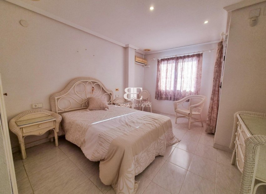 Herverkoop - Herenhuis -
Santa Pola - Playa del Este