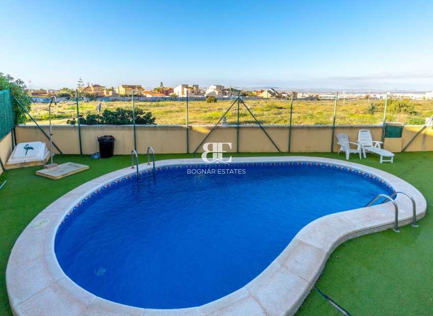 Herverkoop - Herenhuis -
Torrevieja - Aguas Nuevas