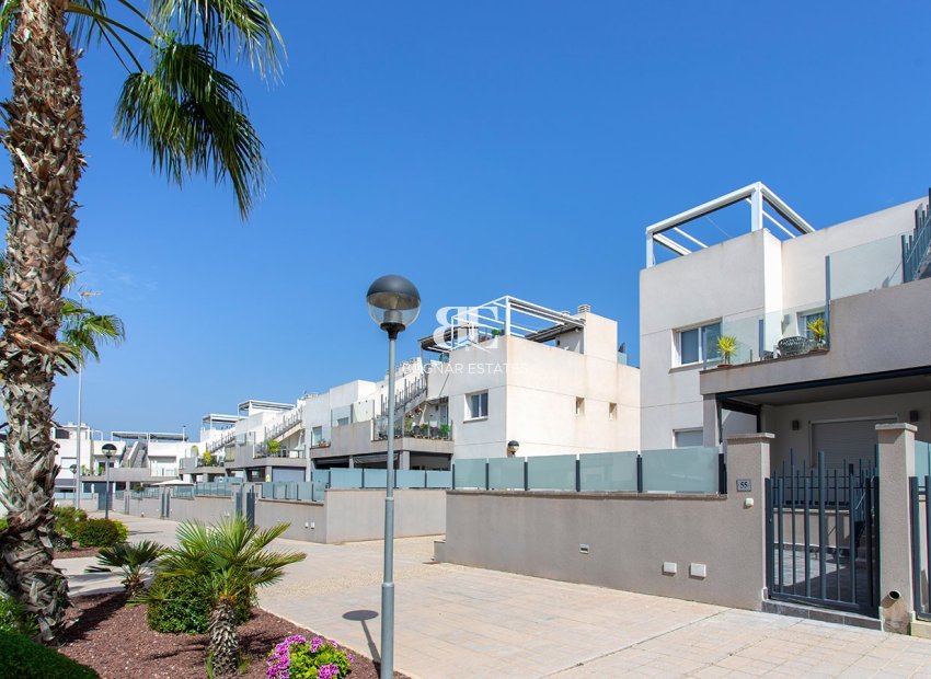 Herverkoop - Herenhuis -
Torrevieja - Aguas Nuevas