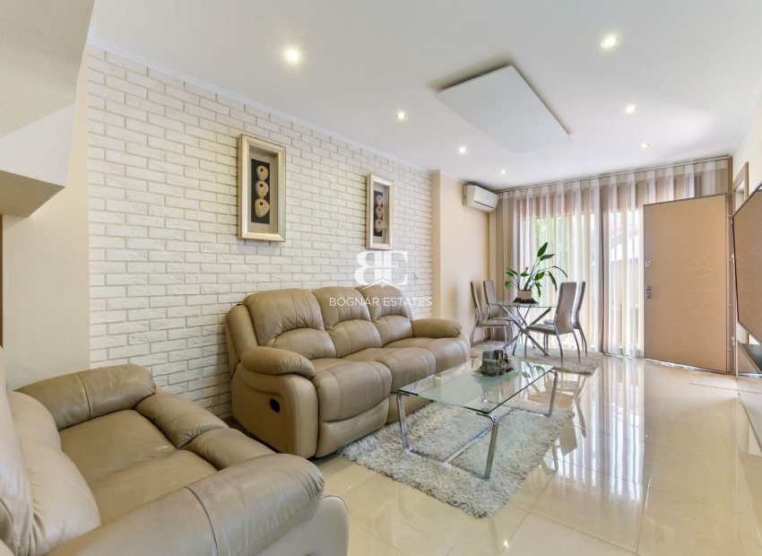 Herverkoop - Herenhuis -
Torrevieja - Aguas Nuevas