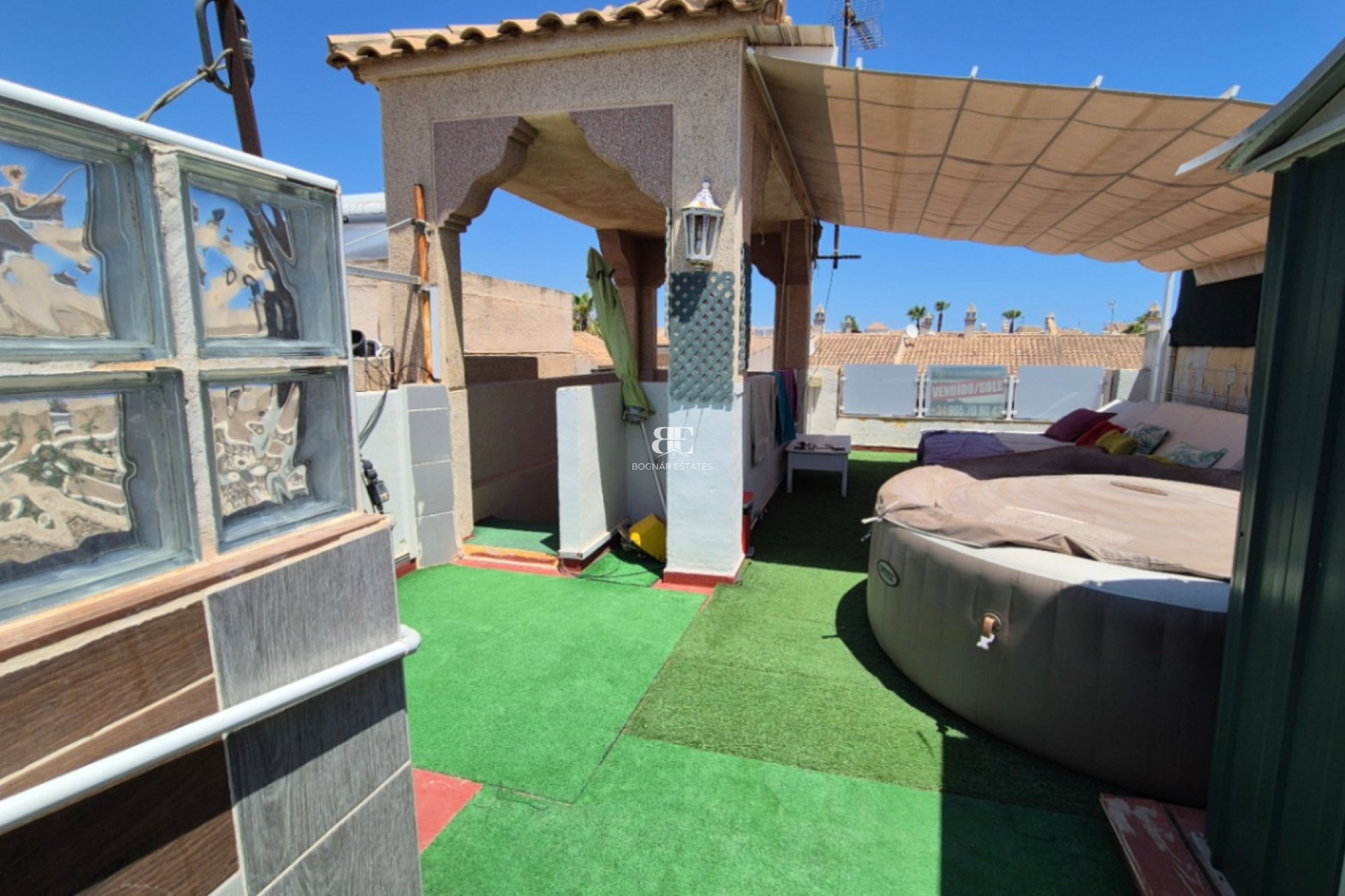 Herverkoop - Herenhuis -
Torrevieja - Costa Blanca Sur