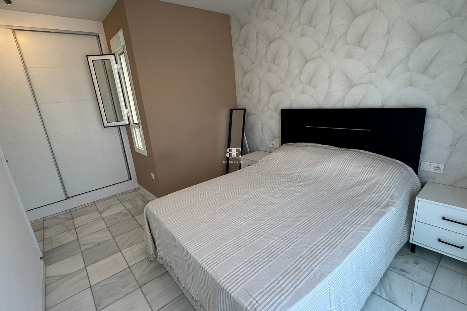 Herverkoop - Herenhuis -
Torrevieja - Costa Blanca Sur