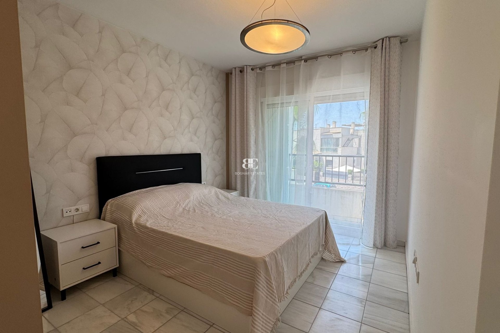 Herverkoop - Herenhuis -
Torrevieja - Costa Blanca Sur