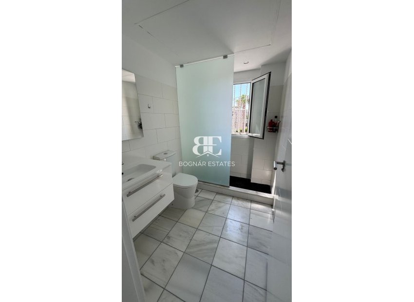 Herverkoop - Herenhuis -
Torrevieja - Costa Blanca Sur