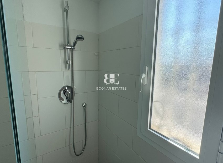 Herverkoop - Herenhuis -
Torrevieja - Costa Blanca Sur