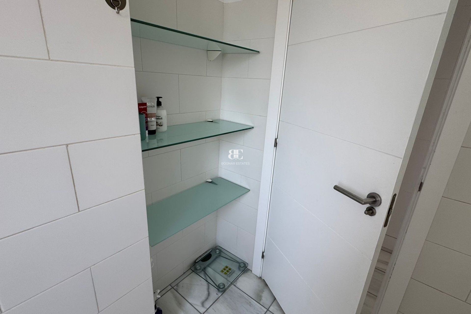 Herverkoop - Herenhuis -
Torrevieja - Costa Blanca Sur