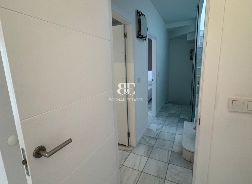 Herverkoop - Herenhuis -
Torrevieja - Costa Blanca Sur