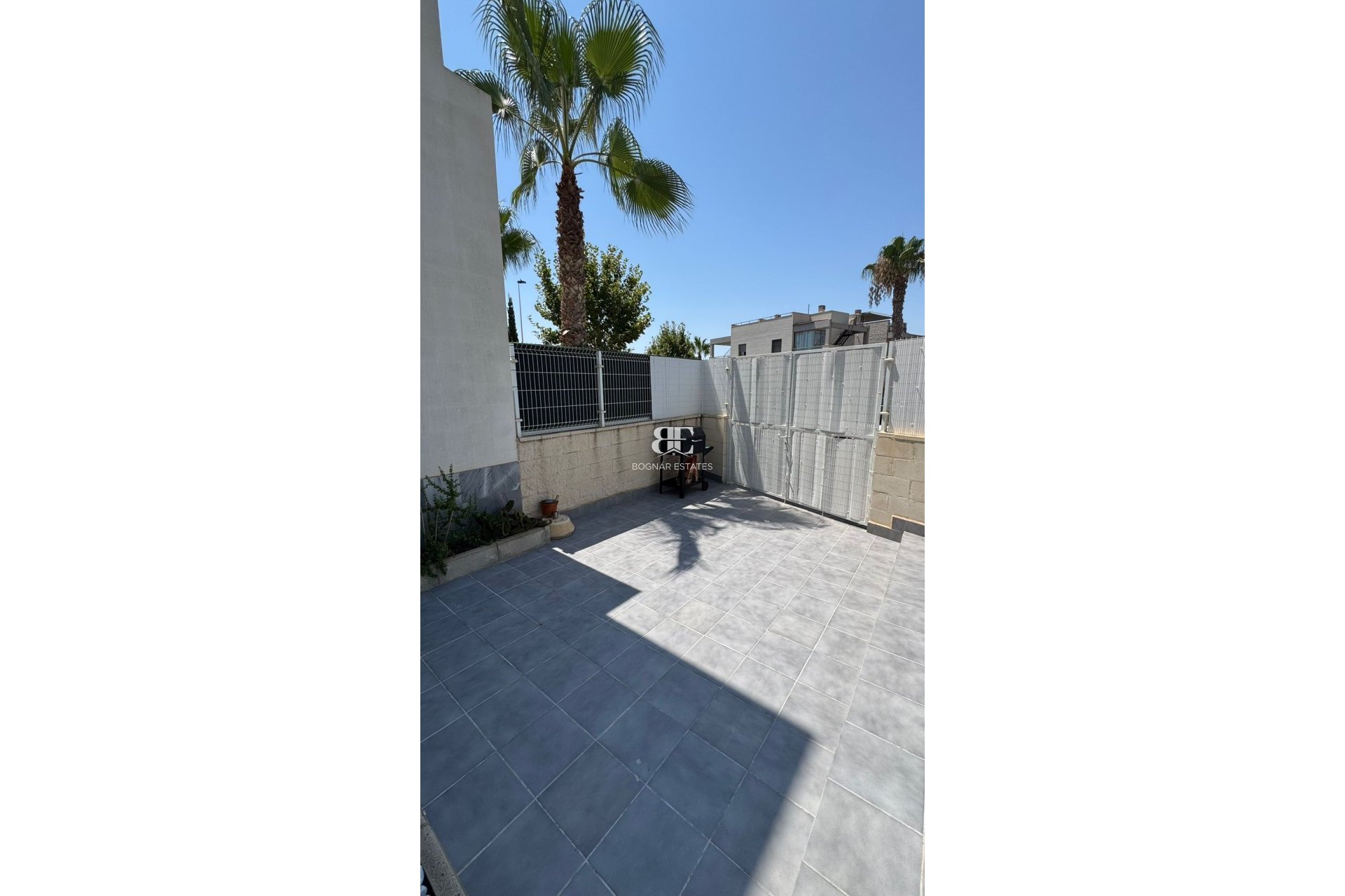 Herverkoop - Herenhuis -
Torrevieja - Costa Blanca Sur