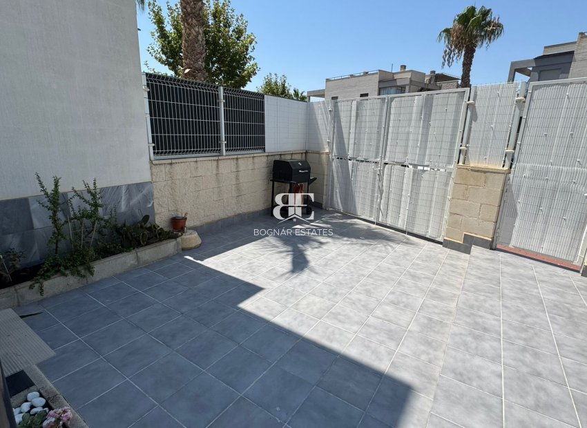 Herverkoop - Herenhuis -
Torrevieja - Costa Blanca Sur