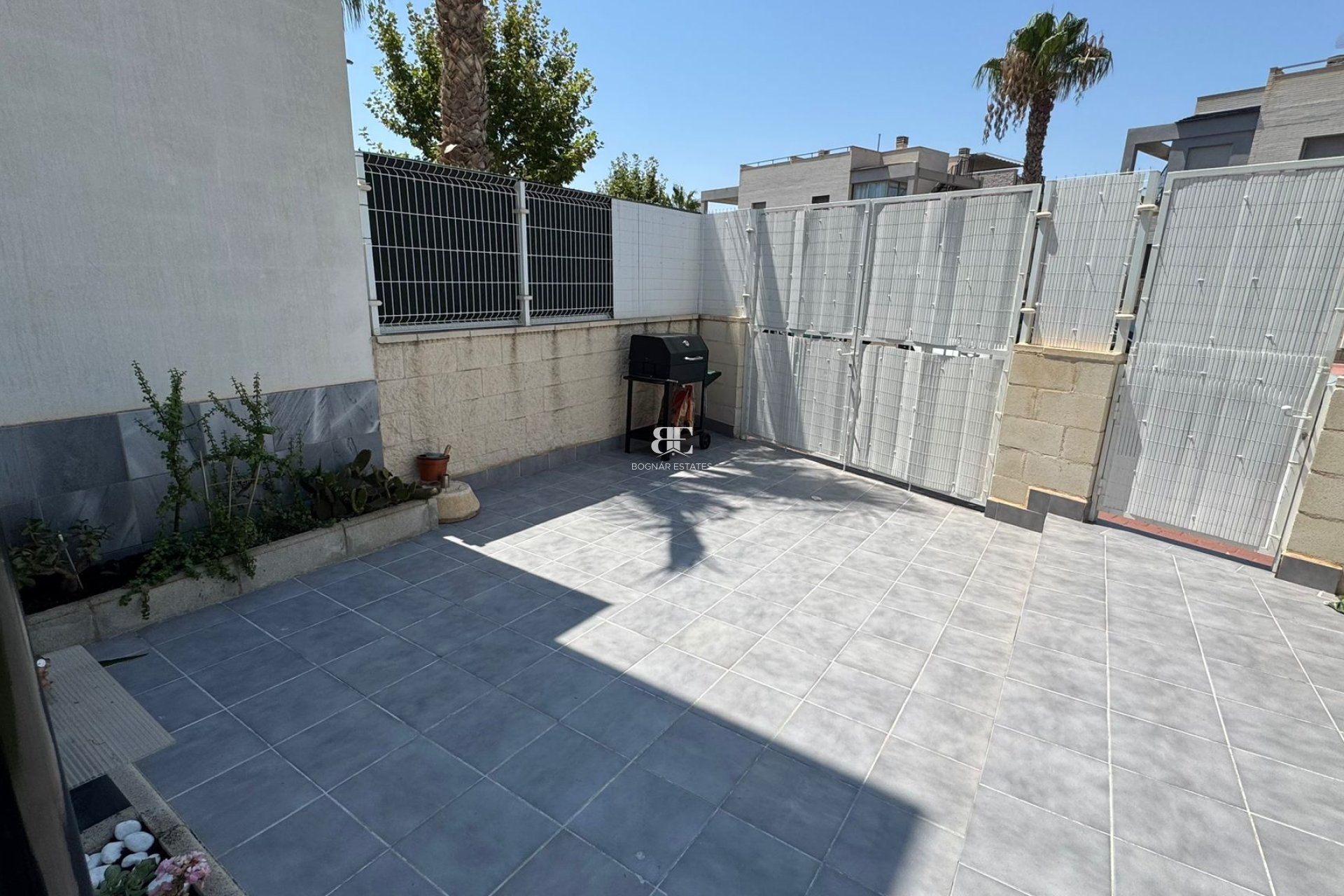 Herverkoop - Herenhuis -
Torrevieja - Costa Blanca Sur