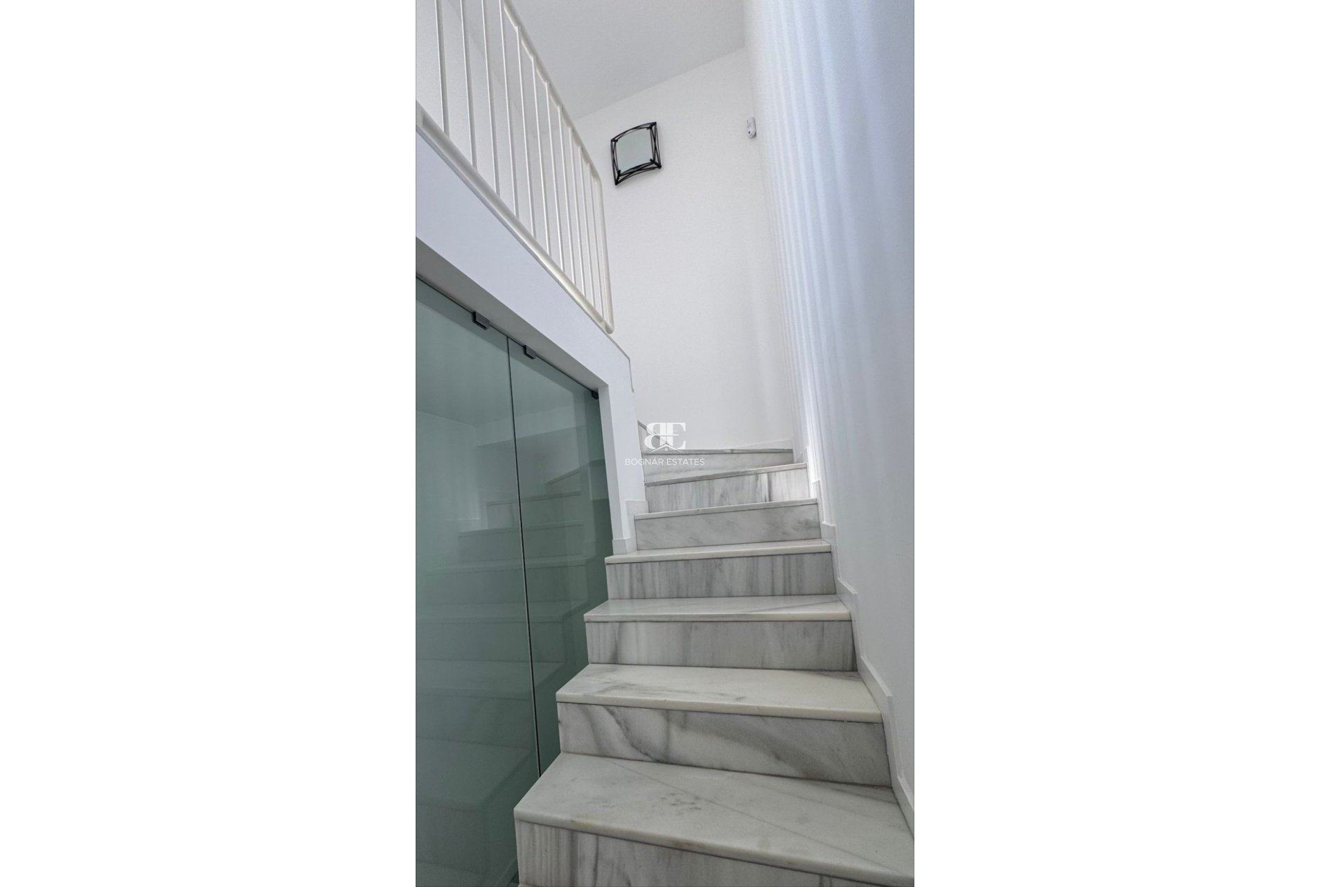 Herverkoop - Herenhuis -
Torrevieja - Costa Blanca Sur