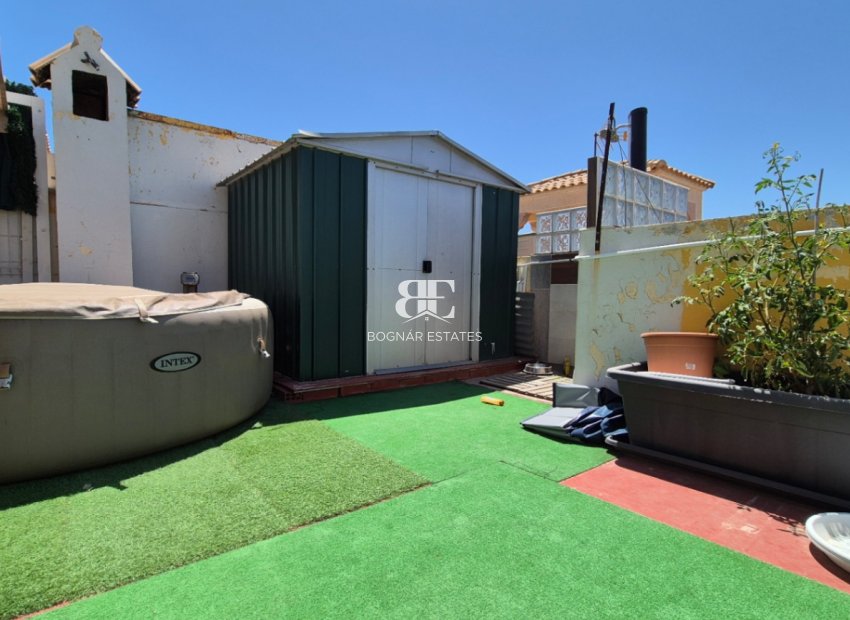 Herverkoop - Herenhuis -
Torrevieja - Costa Blanca