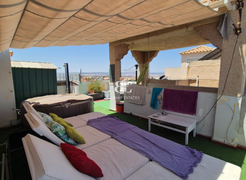 Herverkoop - Herenhuis -
Torrevieja - Costa Blanca