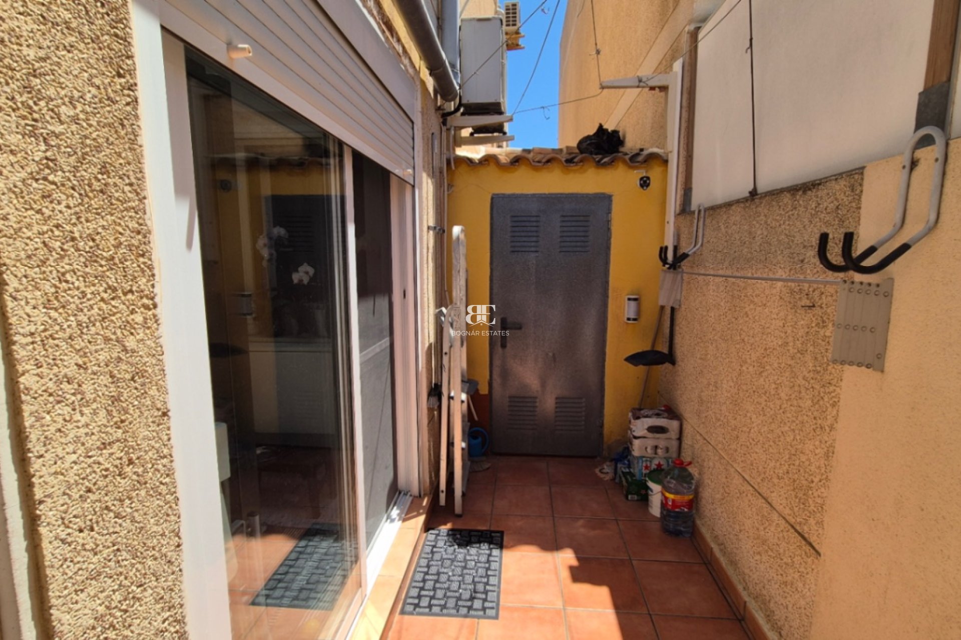 Herverkoop - Herenhuis -
Torrevieja - Costa Blanca