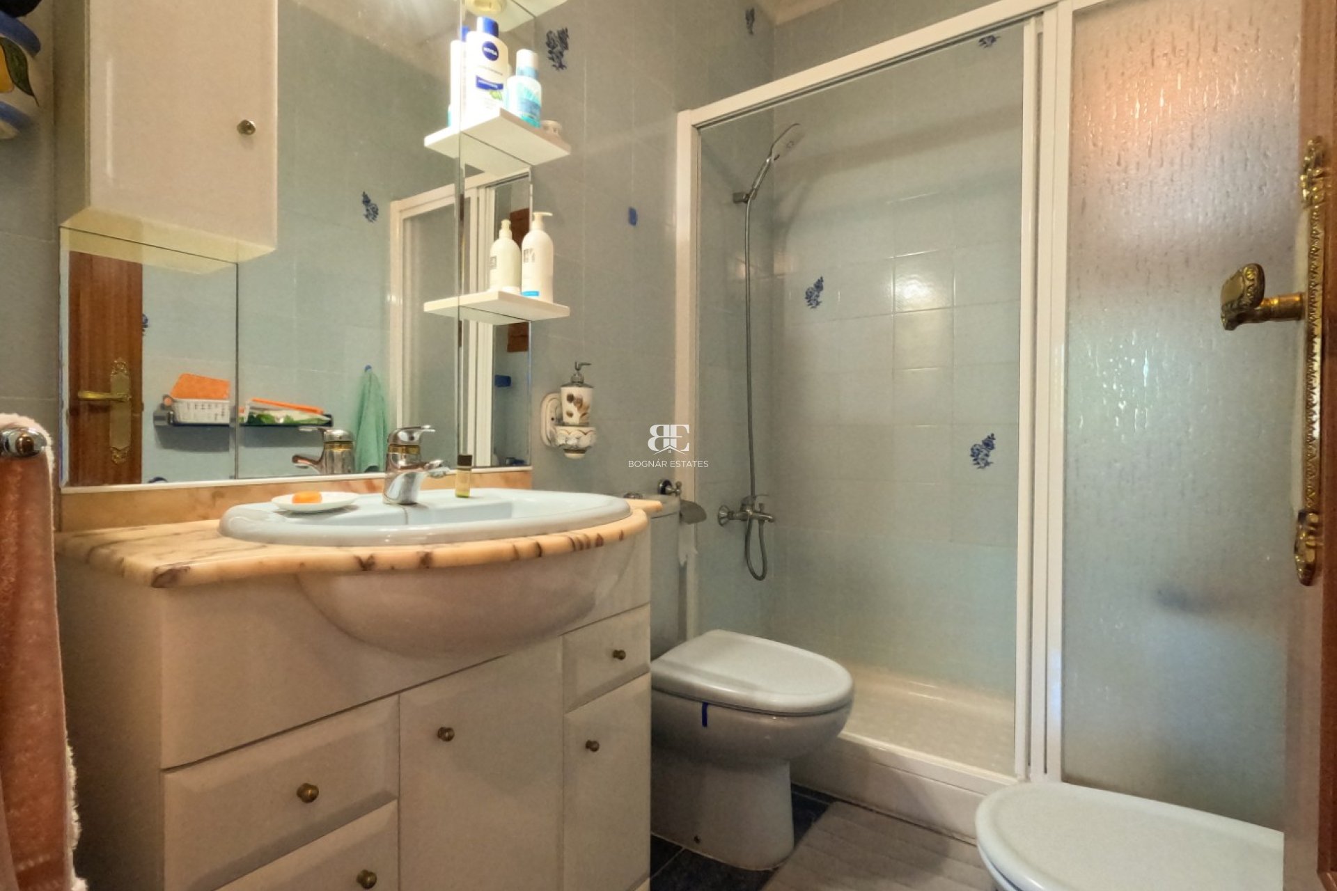 Herverkoop - Herenhuis -
Torrevieja - El Acequión - Los Náufragos