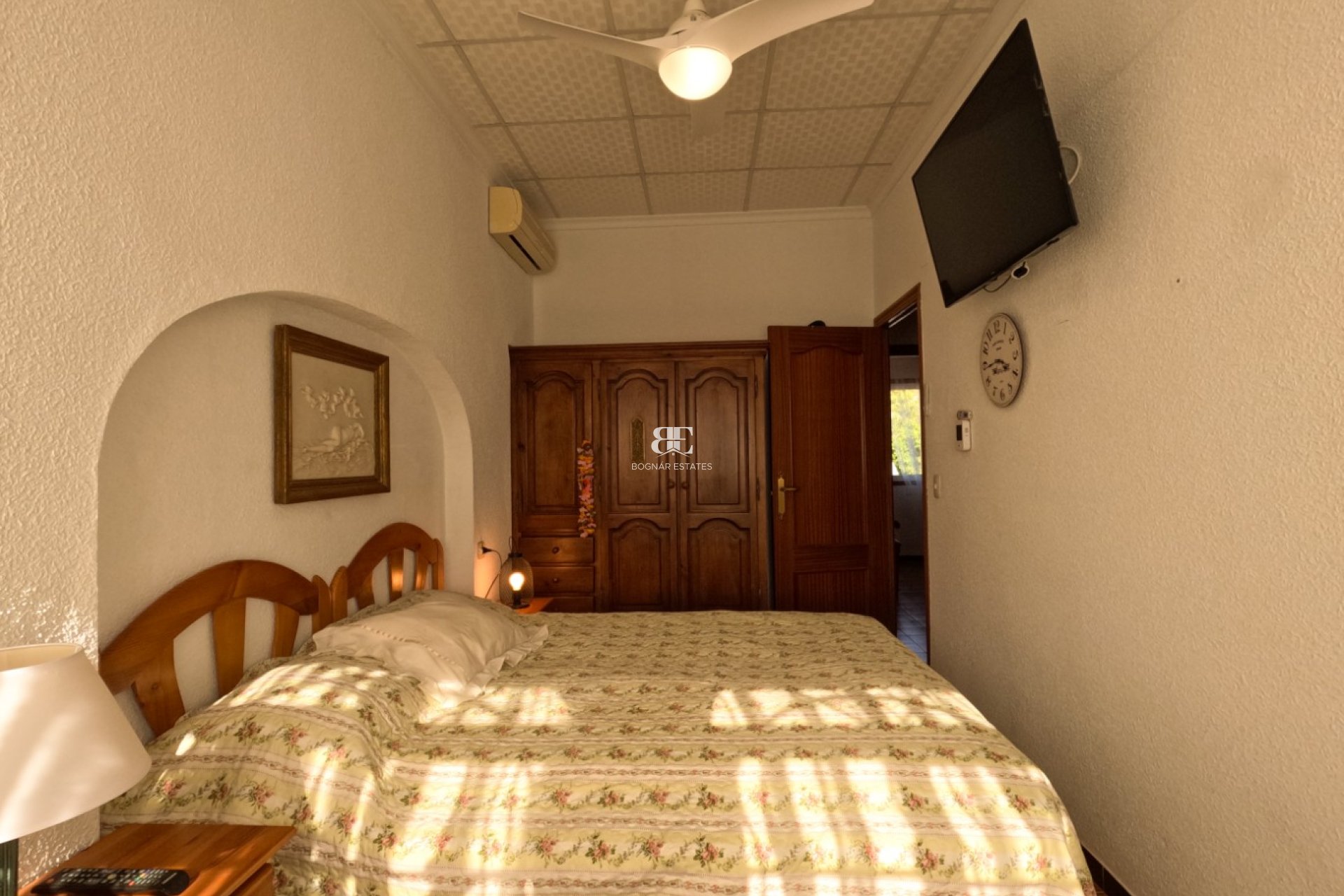 Herverkoop - Herenhuis -
Torrevieja - El Acequión - Los Náufragos