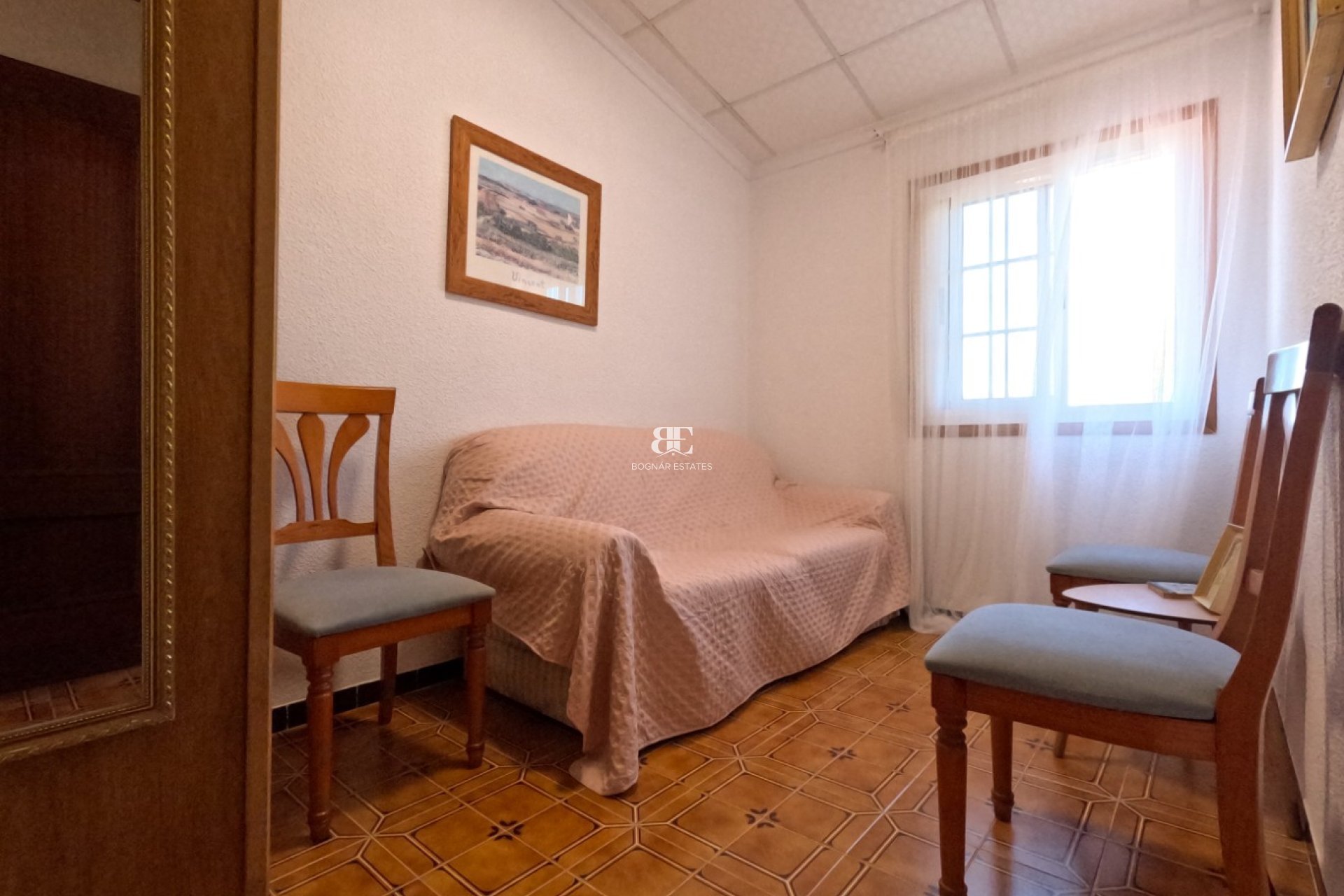 Herverkoop - Herenhuis -
Torrevieja - El Acequión - Los Náufragos