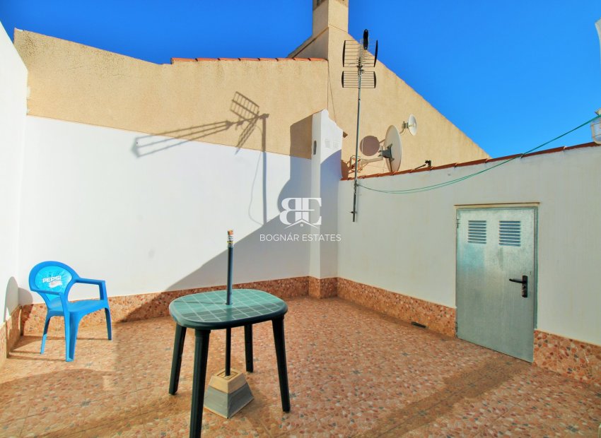 Herverkoop - Herenhuis -
Torrevieja - El Chaparral