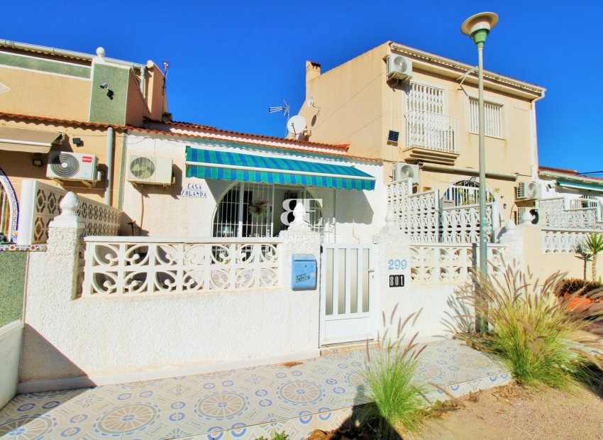 Herverkoop - Herenhuis -
Torrevieja - El Chaparral