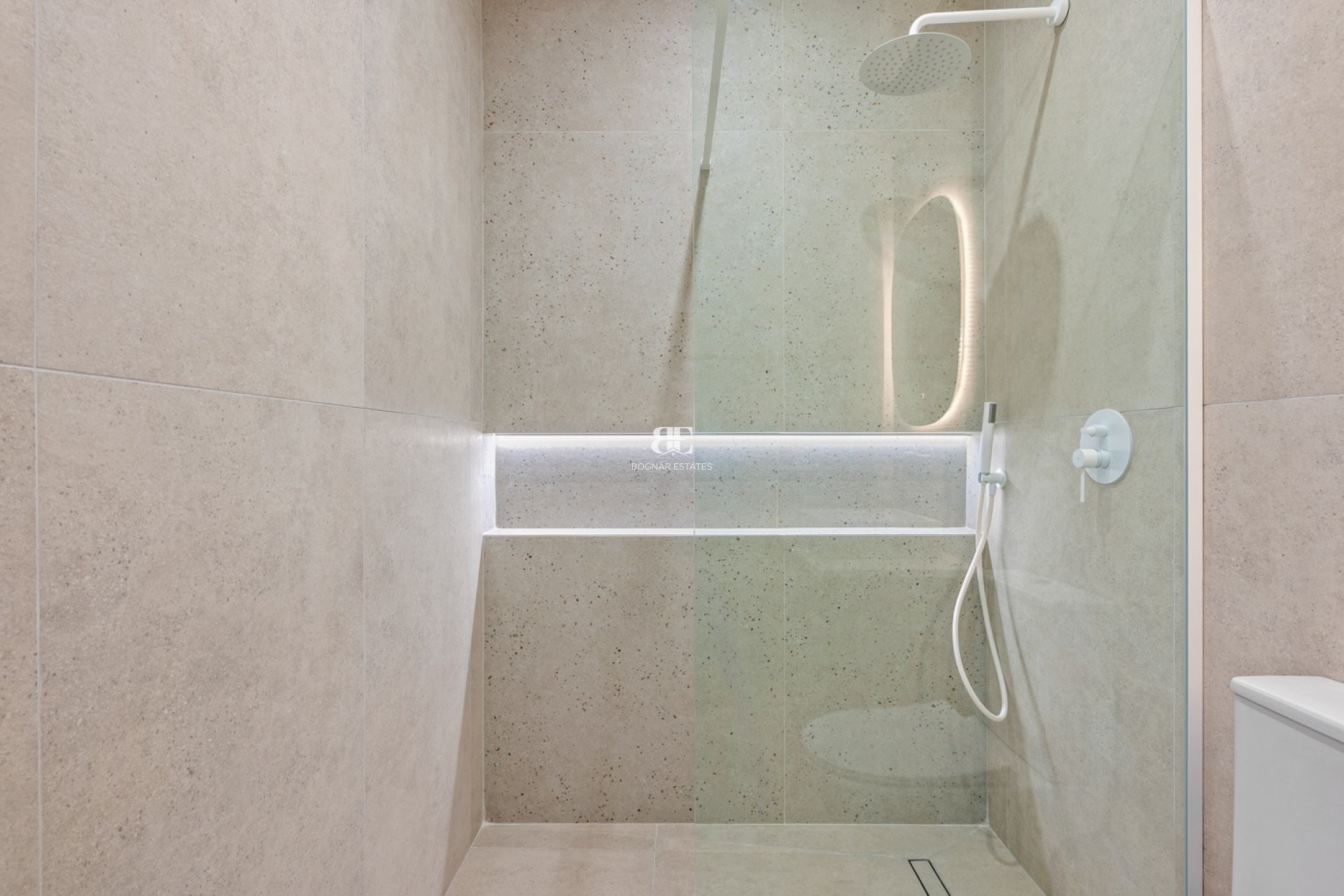 Herverkoop - Herenhuis -
Torrevieja - El Chaparral