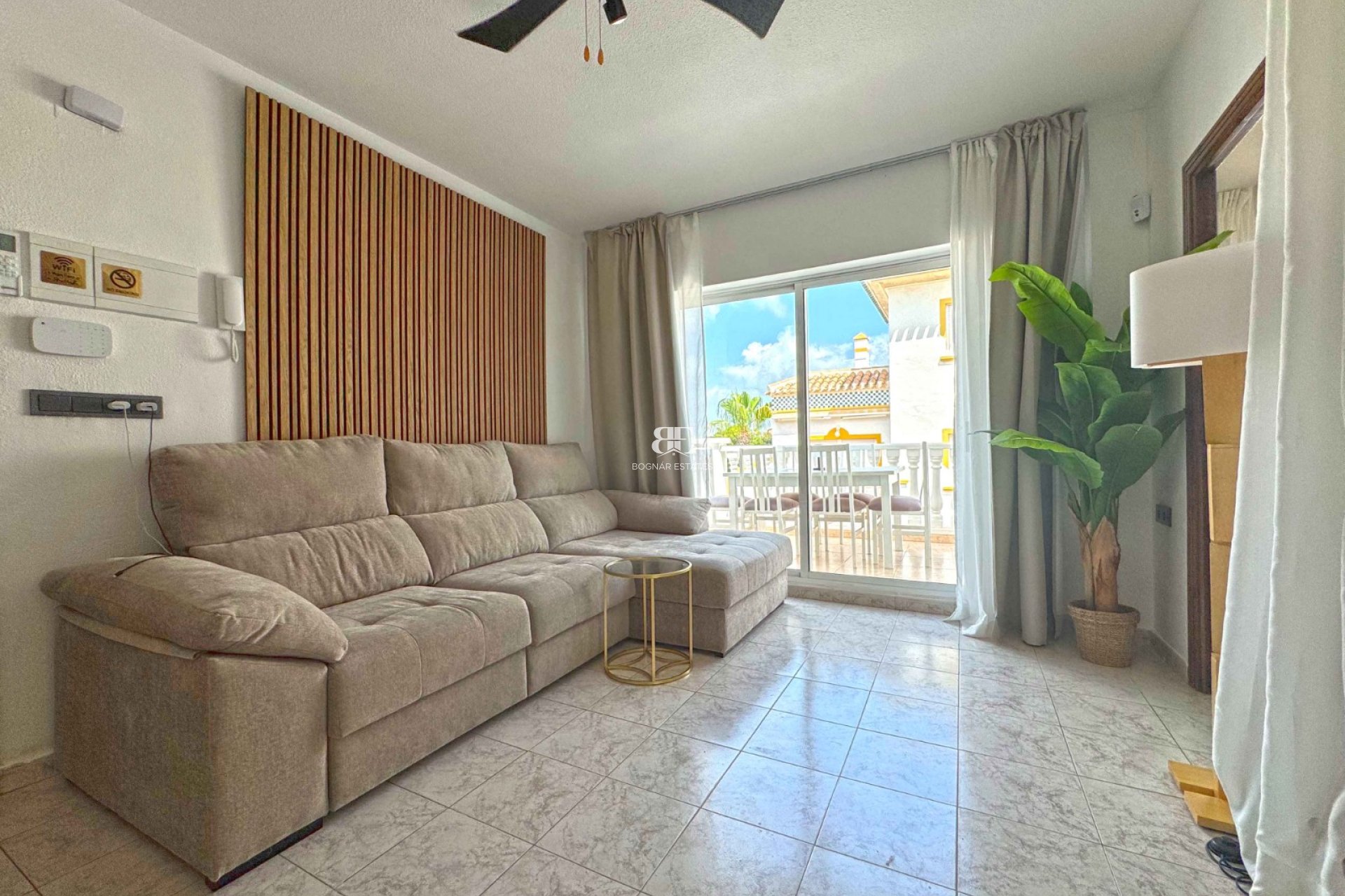 Herverkoop - Herenhuis -
Torrevieja - La Mata
