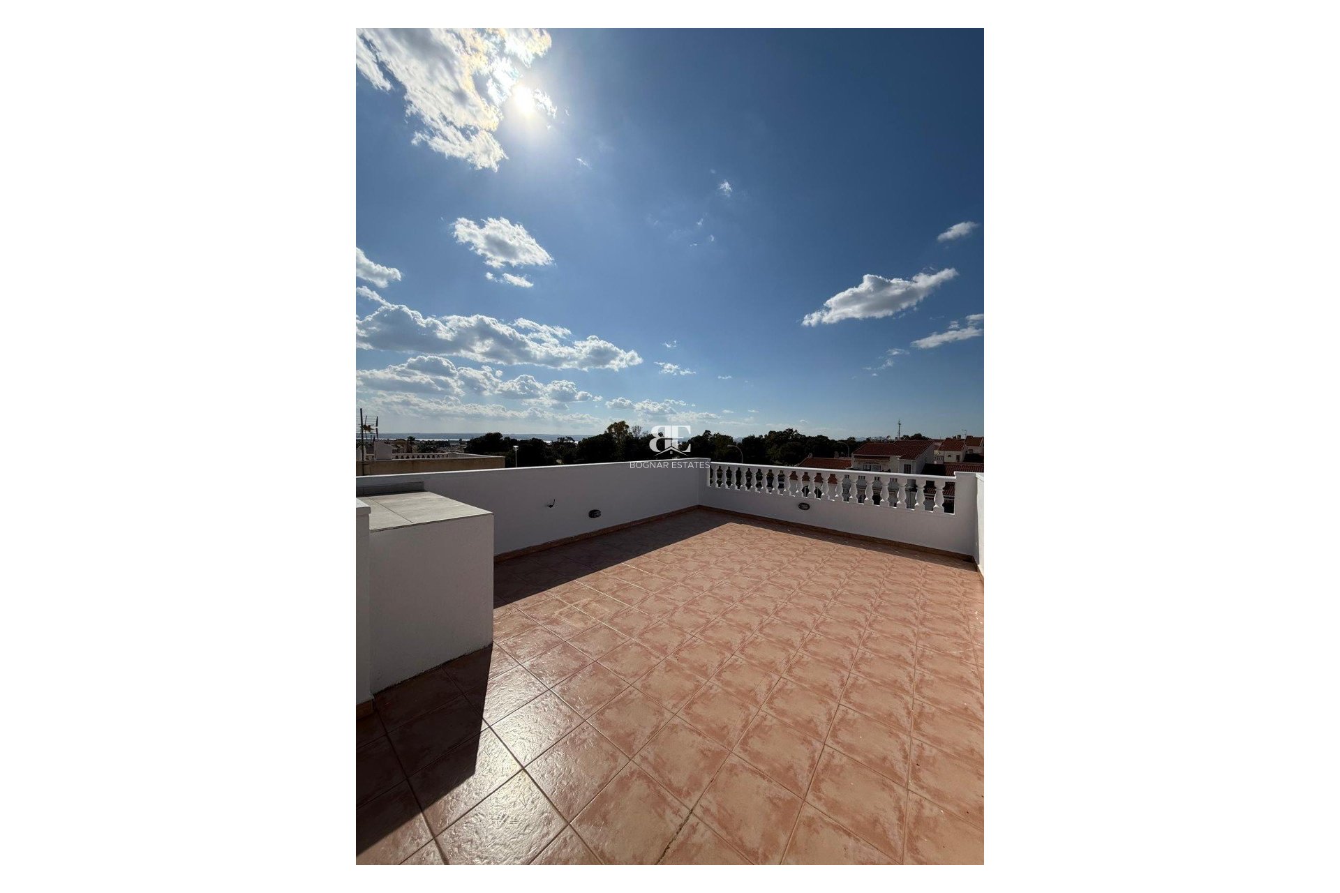 Herverkoop - Herenhuis -
Torrevieja - La Siesta - El Salado -  Torreta