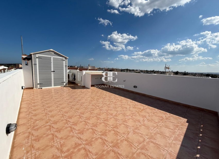 Herverkoop - Herenhuis -
Torrevieja - La Siesta - El Salado -  Torreta