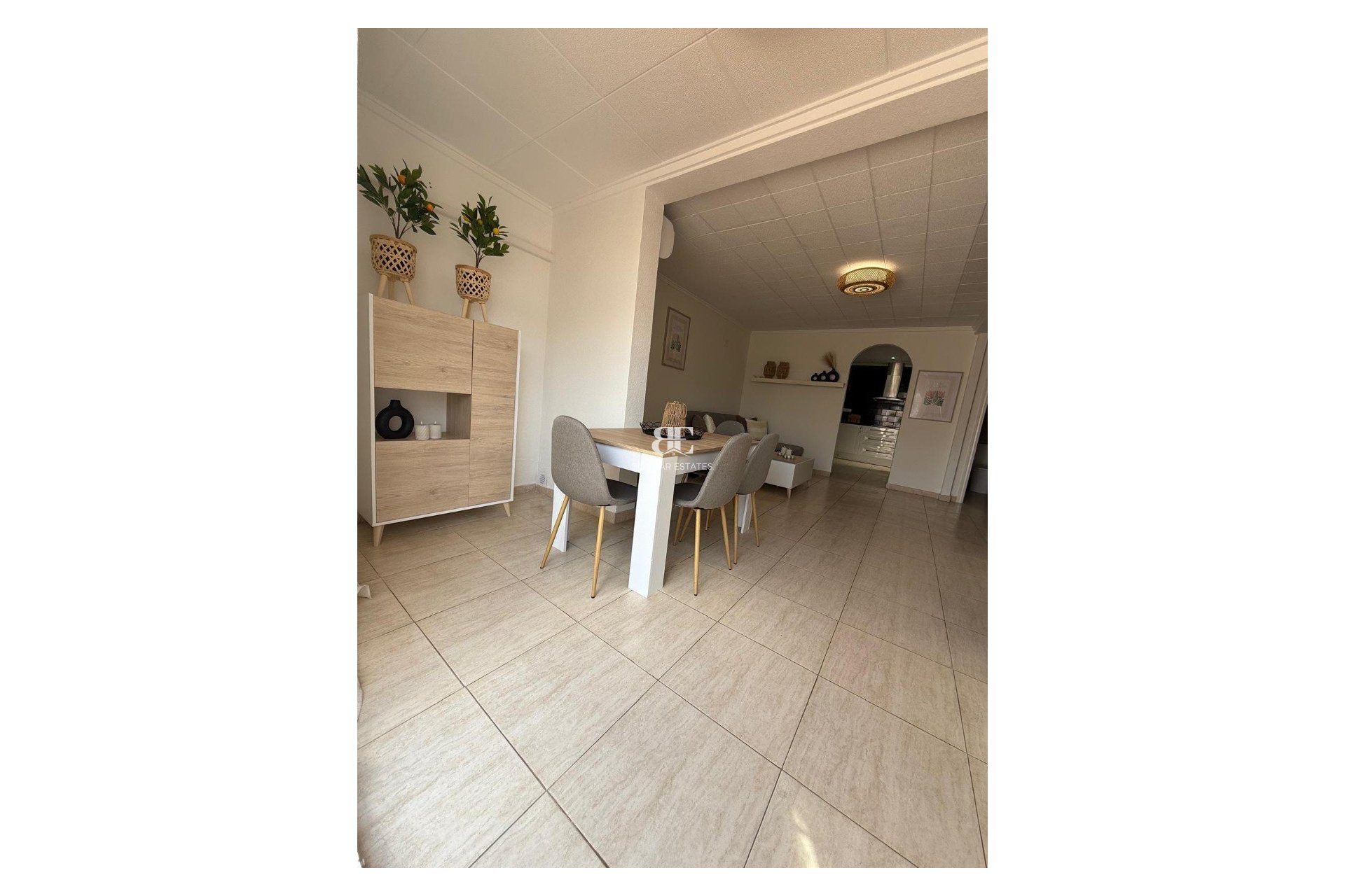 Herverkoop - Herenhuis -
Torrevieja - La Siesta - El Salado -  Torreta