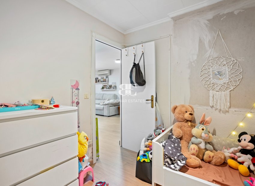 Herverkoop - Herenhuis -
Torrevieja - La Siesta