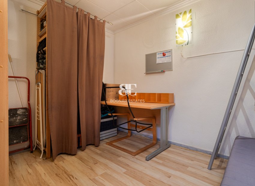 Herverkoop - Herenhuis -
Torrevieja - La Siesta