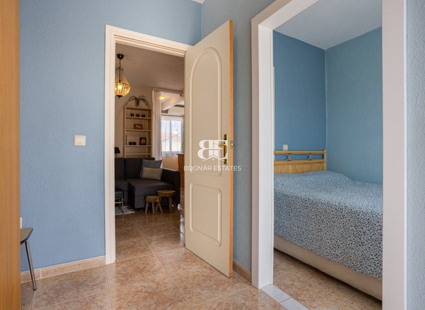 Herverkoop - Herenhuis -
Torrevieja - La Siesta