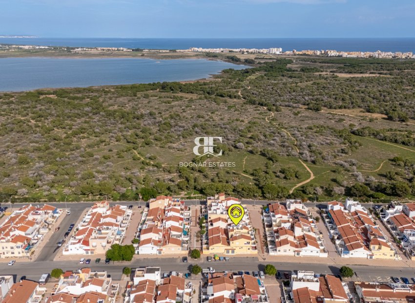 Herverkoop - Herenhuis -
Torrevieja - La Siesta