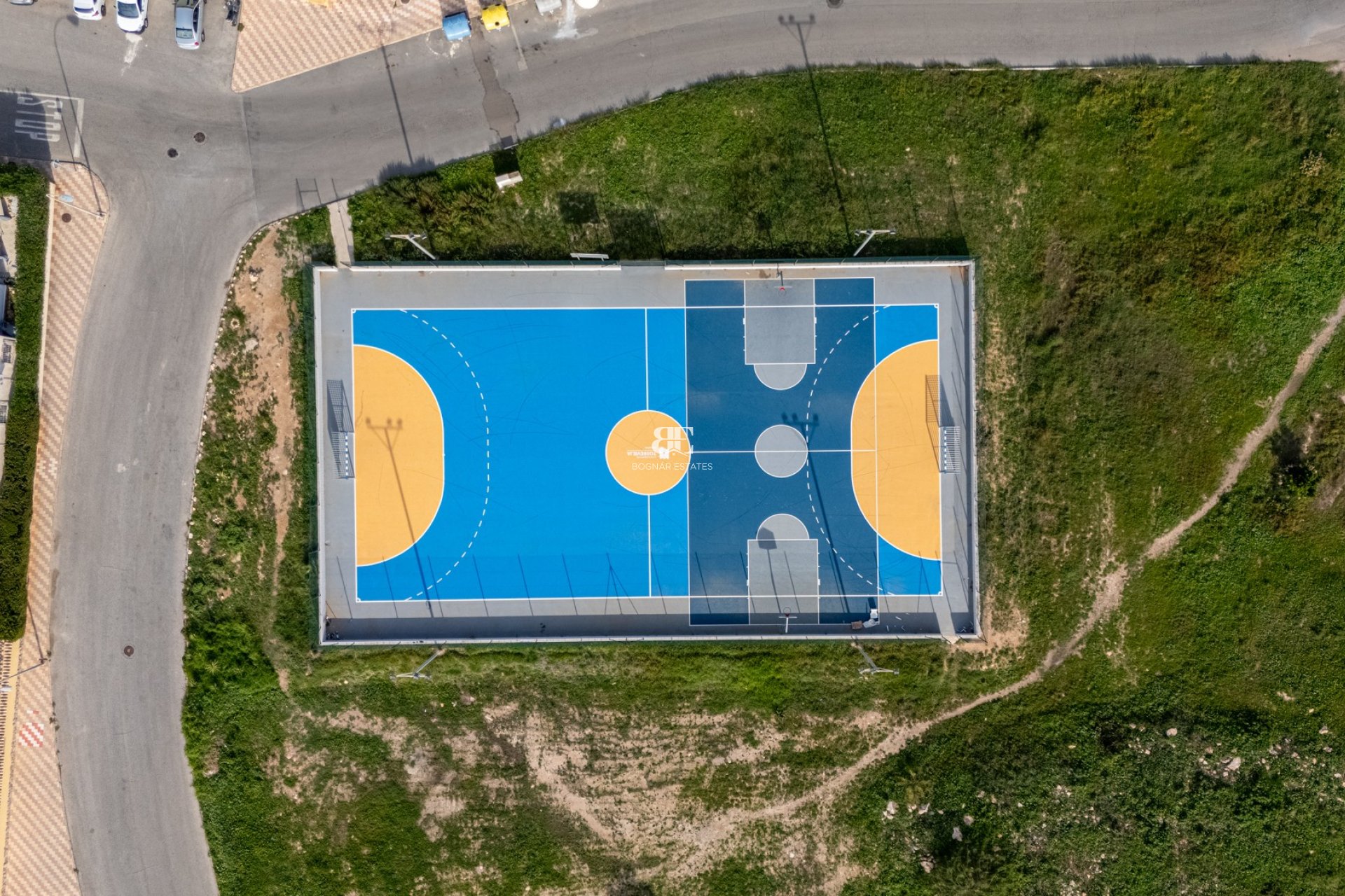 Herverkoop - Herenhuis -
Torrevieja - La Siesta