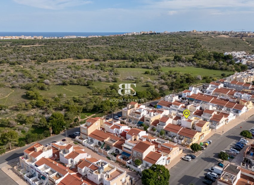 Herverkoop - Herenhuis -
Torrevieja - La Siesta