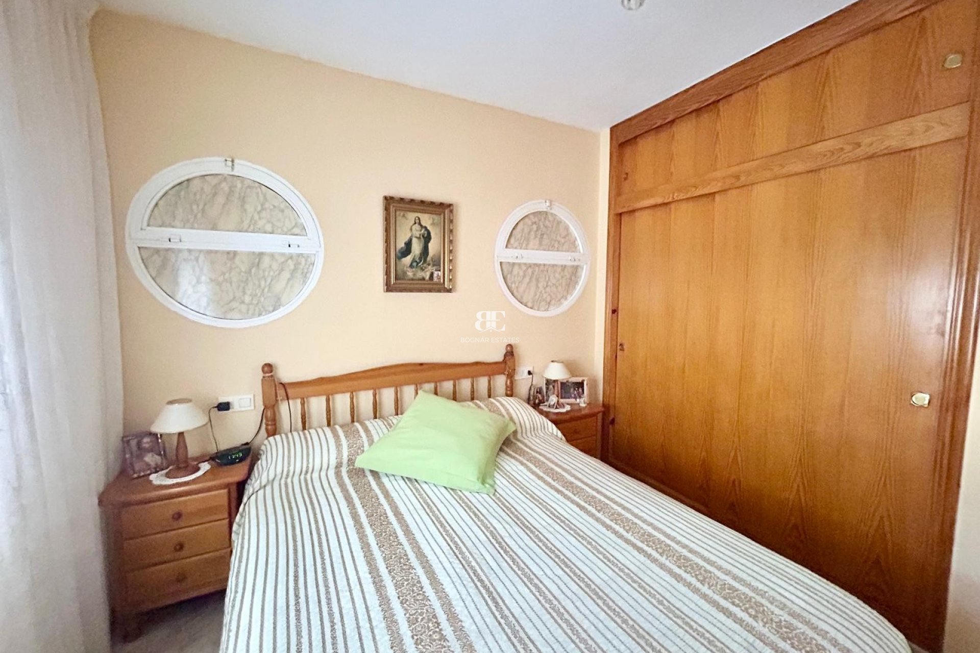 Herverkoop - Herenhuis -
Torrevieja - La Torreta