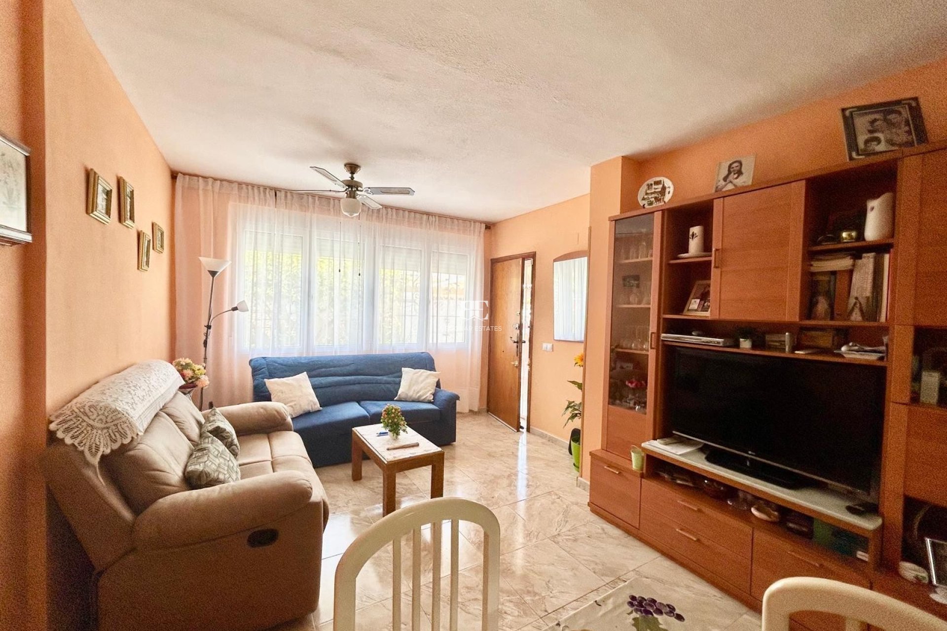 Herverkoop - Herenhuis -
Torrevieja - La Torreta