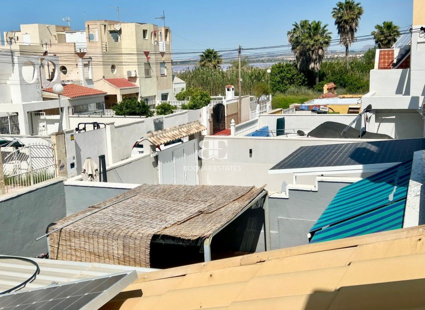 Herverkoop - Herenhuis -
Torrevieja - La Torreta