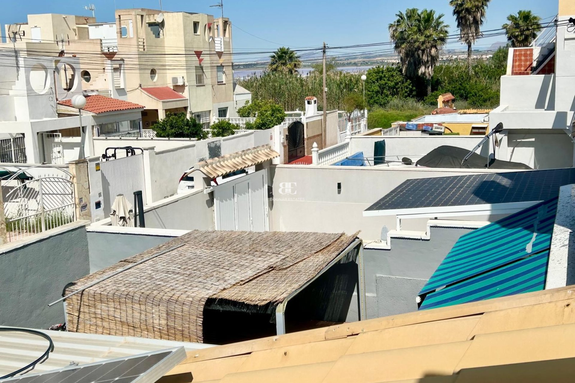 Herverkoop - Herenhuis -
Torrevieja - La Torreta