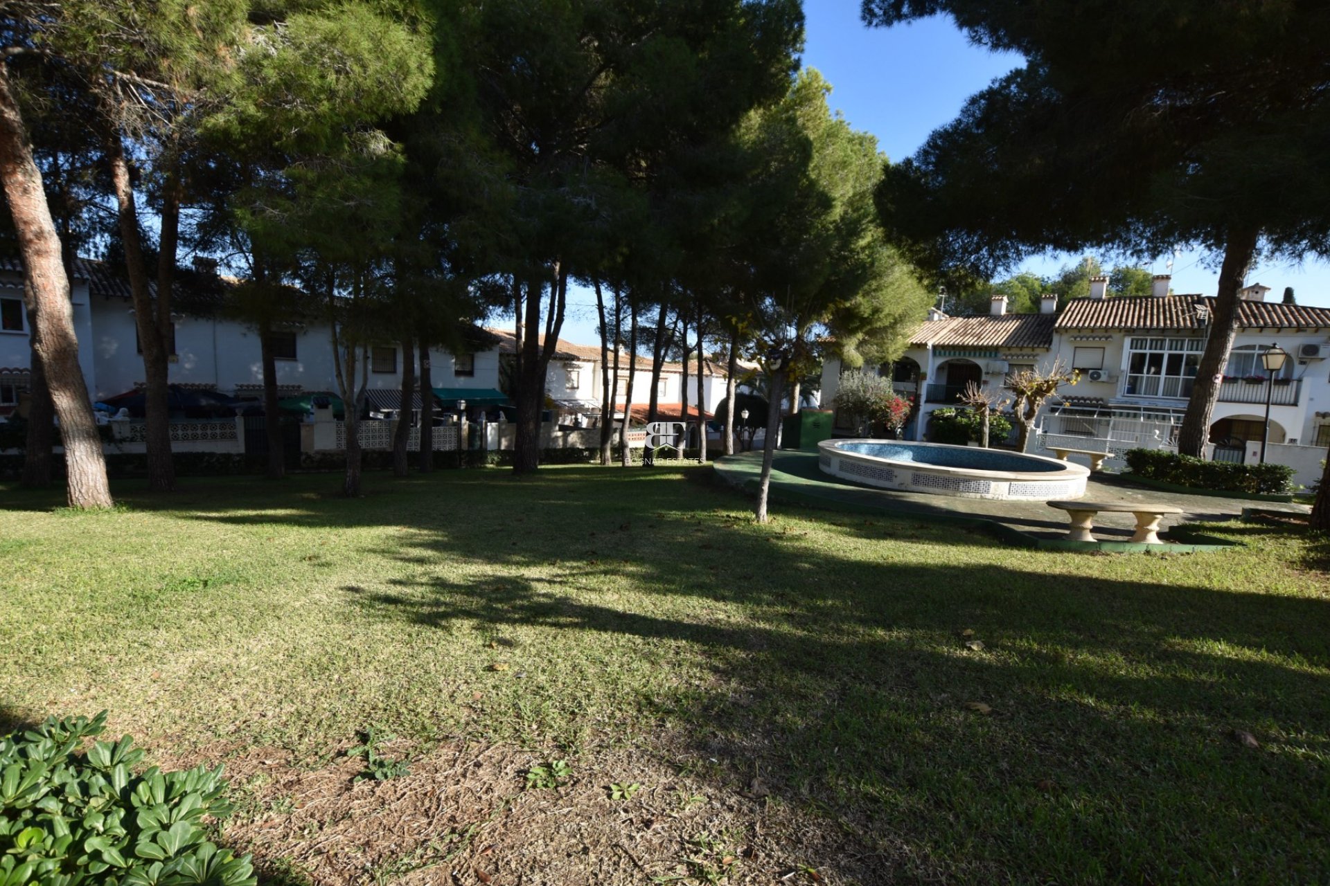 Herverkoop - Herenhuis -
Torrevieja - Lago Jardin