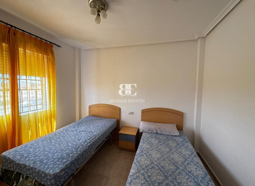 Herverkoop - Herenhuis -
Torrevieja - Los Altos