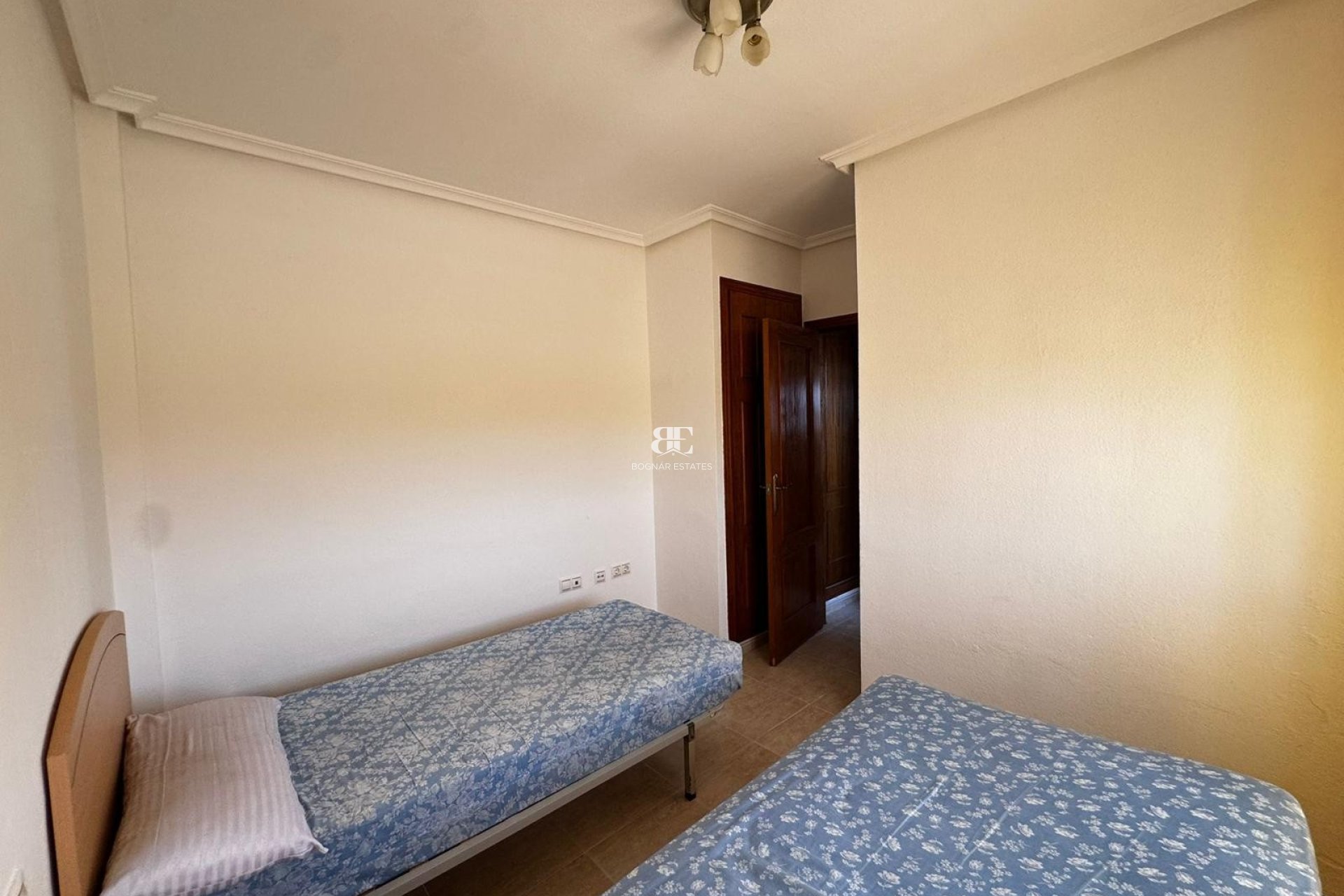 Herverkoop - Herenhuis -
Torrevieja - Los Altos
