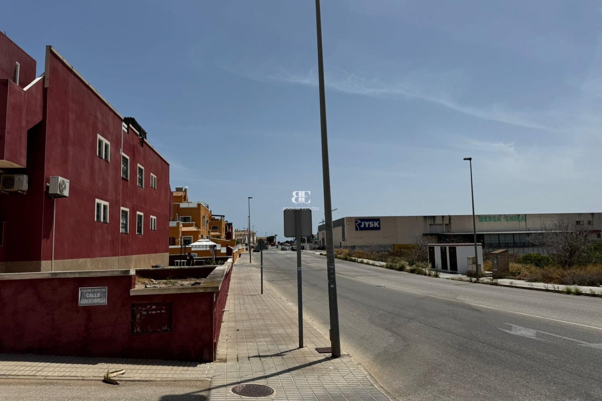 Herverkoop - Herenhuis -
Torrevieja - Los Altos